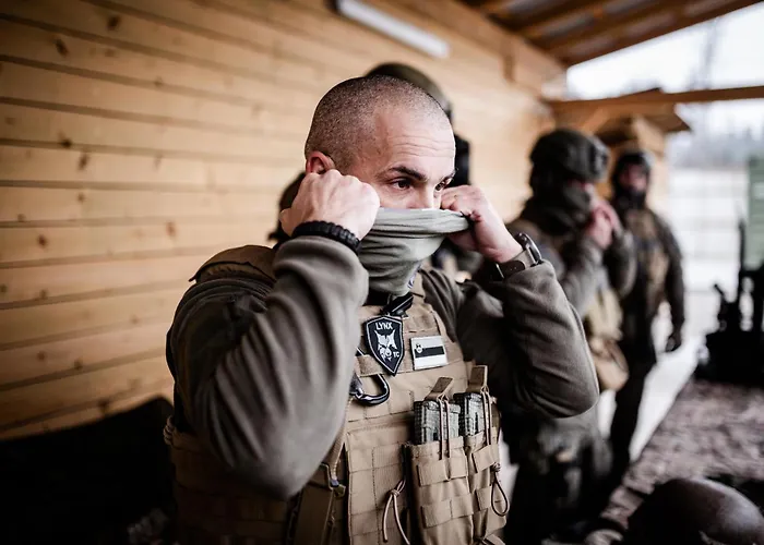 別荘 Lynx Pro - Basecamp Units Curnovec