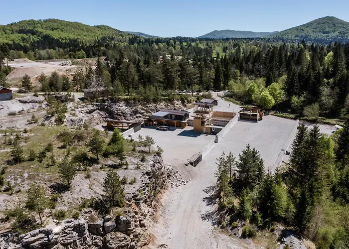 別荘 Lynx Pro - Basecamp Units Curnovec